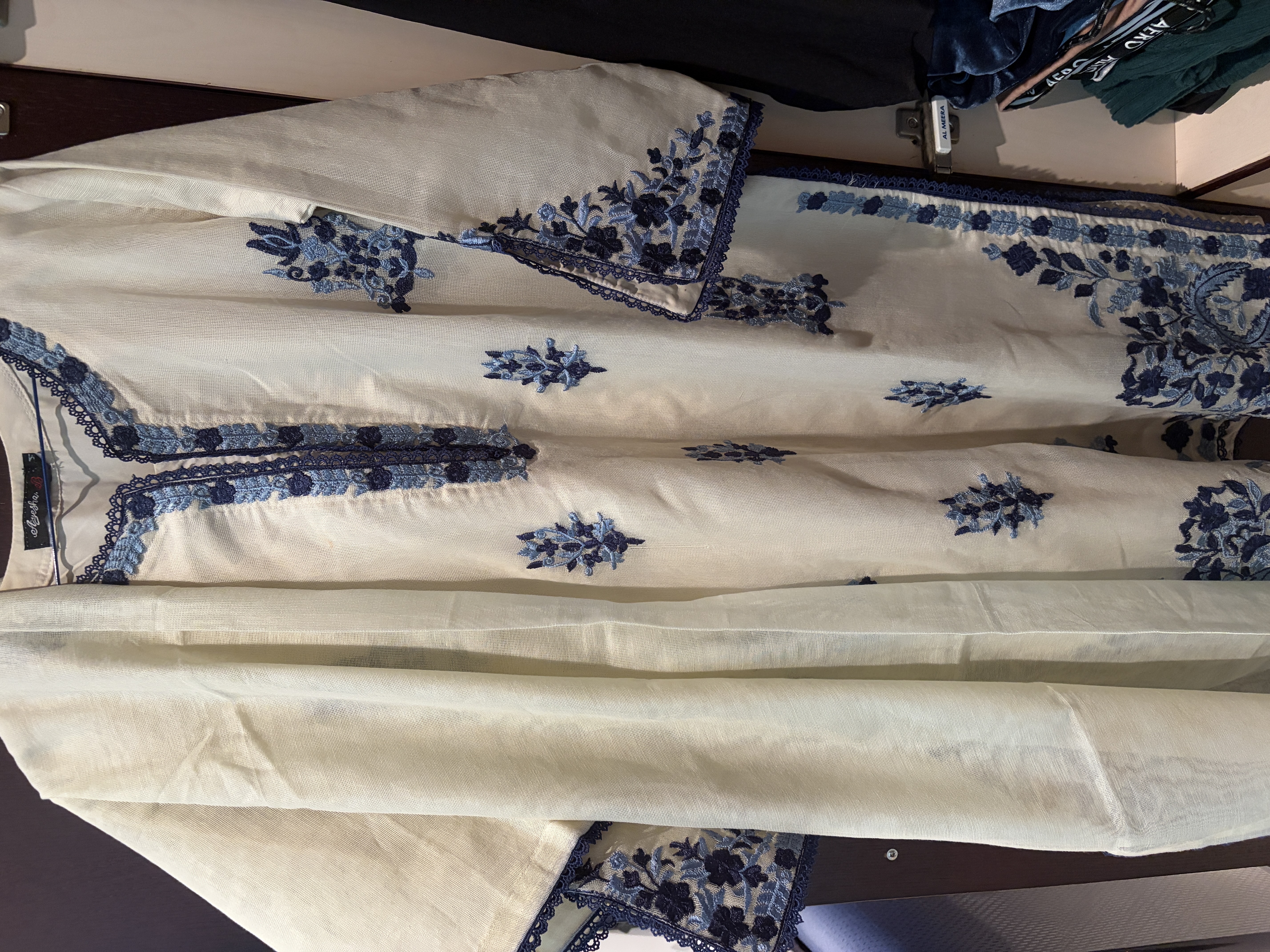 & Other Stories — Ayesha.B Embroidered shirt and dupatta — Cream (Size M, Good)
