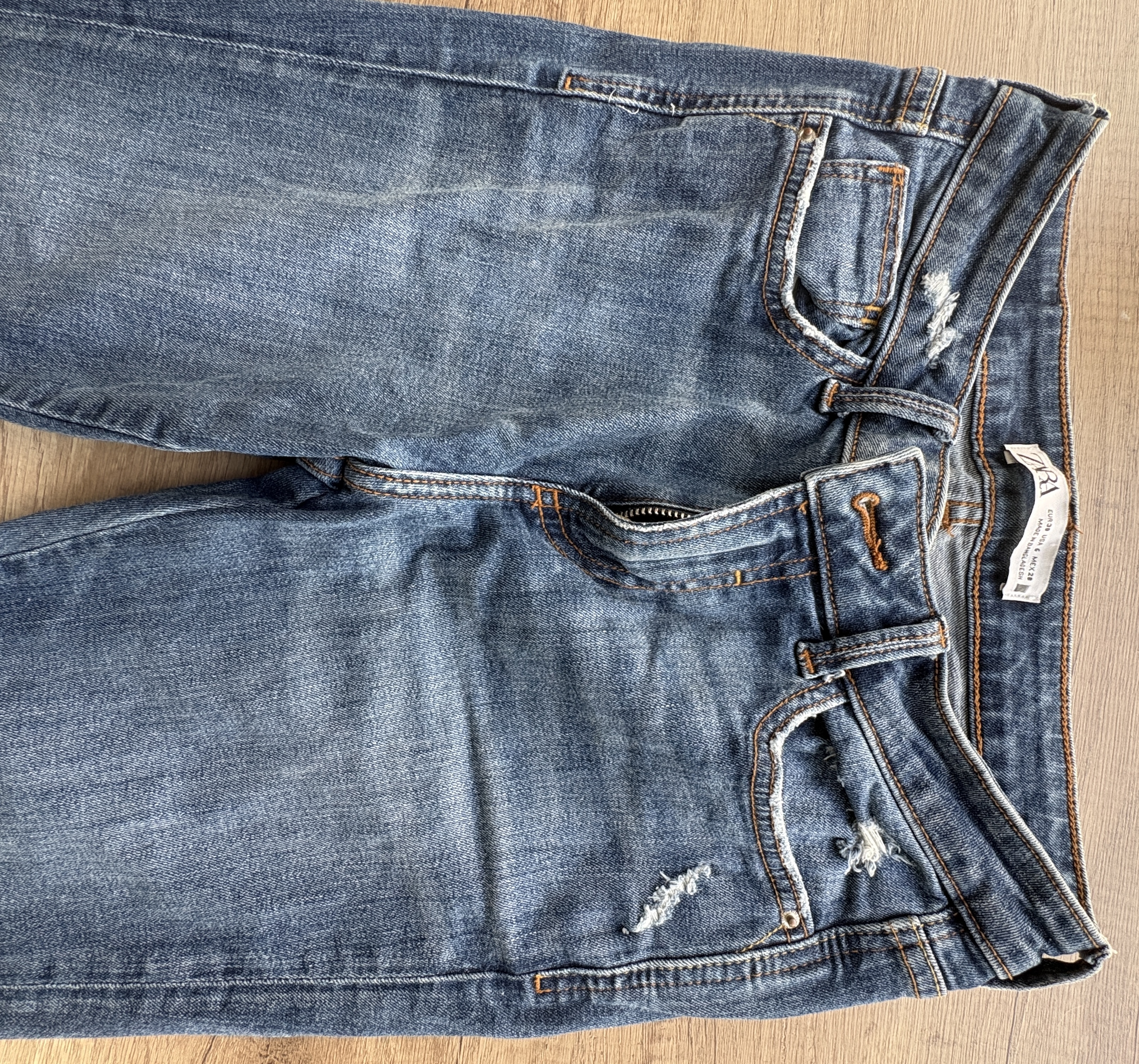 Zara — Zara Distressed Skinny Jeans (Good)