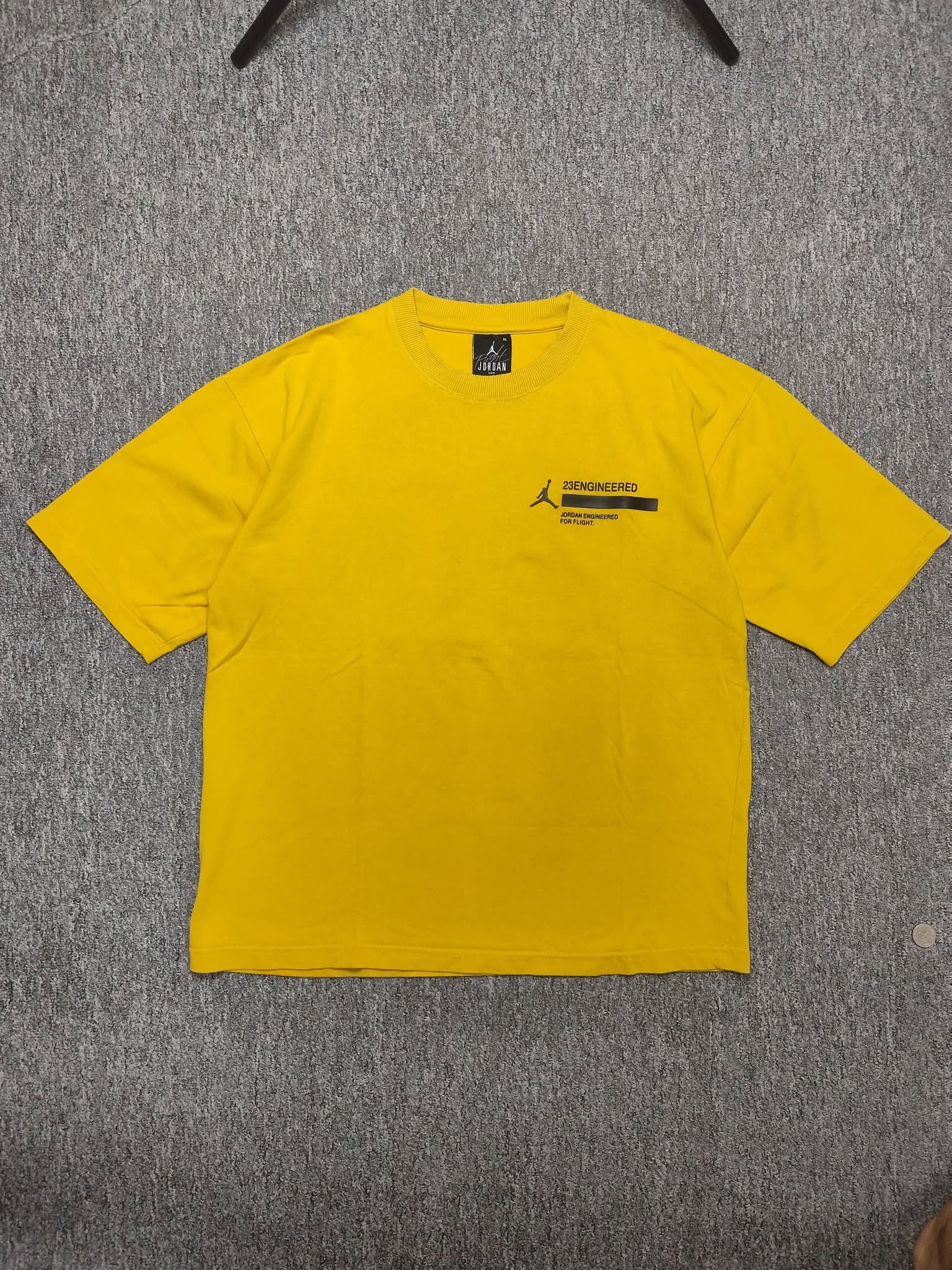 Jordan — Jordan 23 Engineered Graphic T-shirt — Yellow (Size XL, Fair)