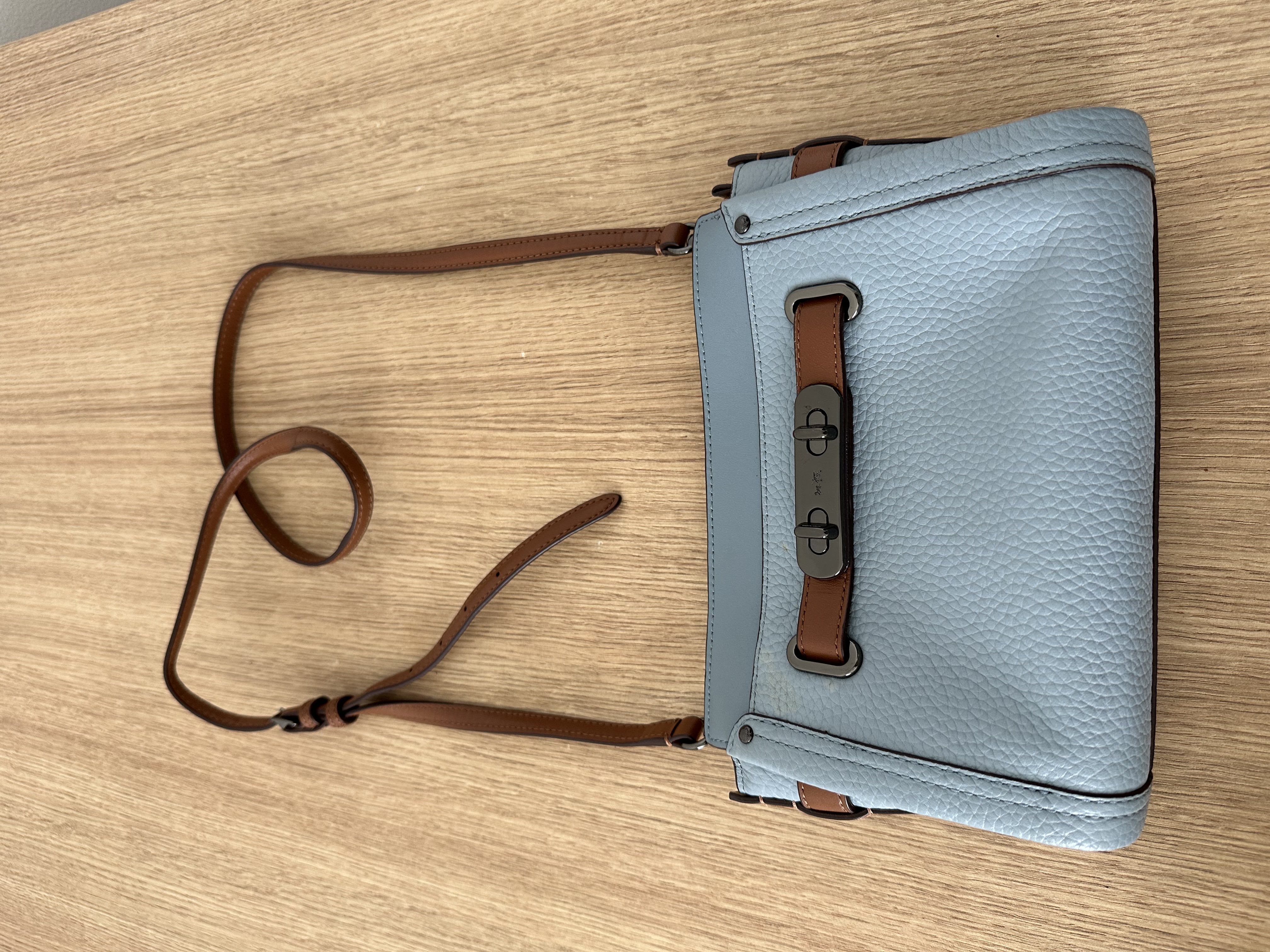 Coach — Coach Blue & Brown Leather Crossbody Bag (Good)