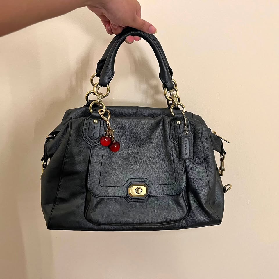 Coach — 2012s Vintage y2k Authentic Navy Coach leather bag in perfect condition (Size One Size, Like new)