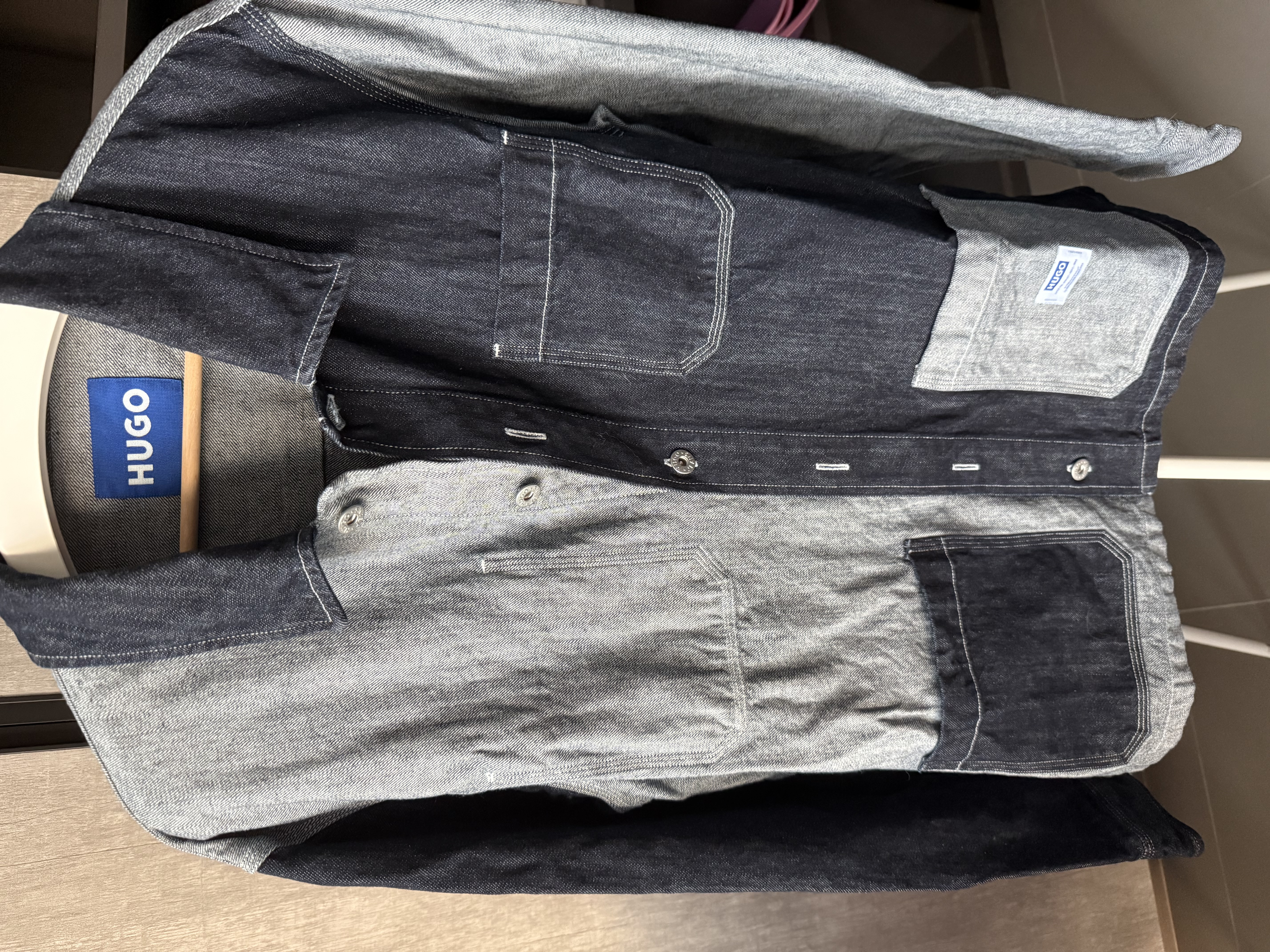 Hugo Boss — HUGO Colorblock Denim Jacket Shirt (Size XL, Like new)