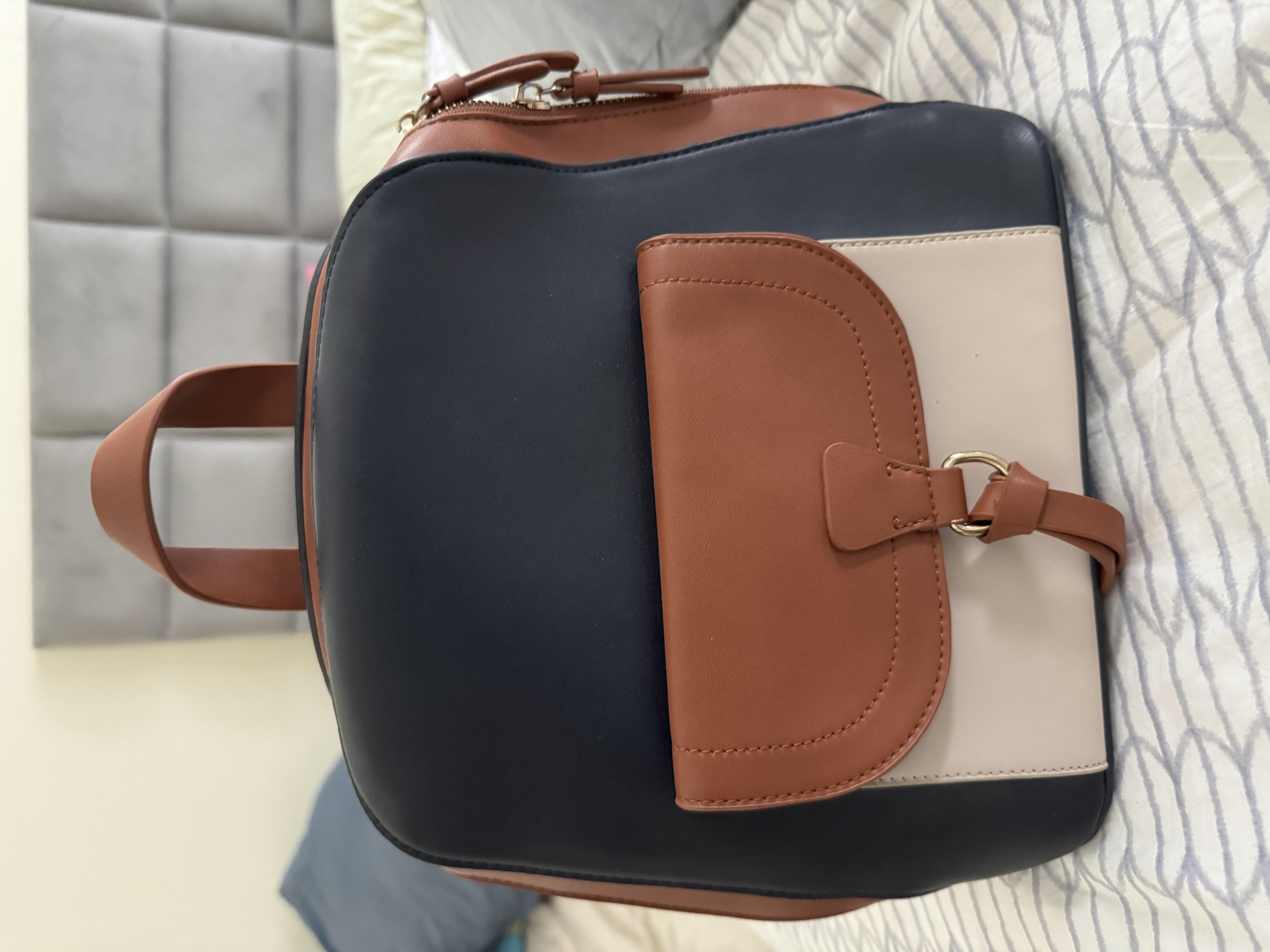 Parfois — Color Block Backpack in Navy, Brown & Cream (Like new)