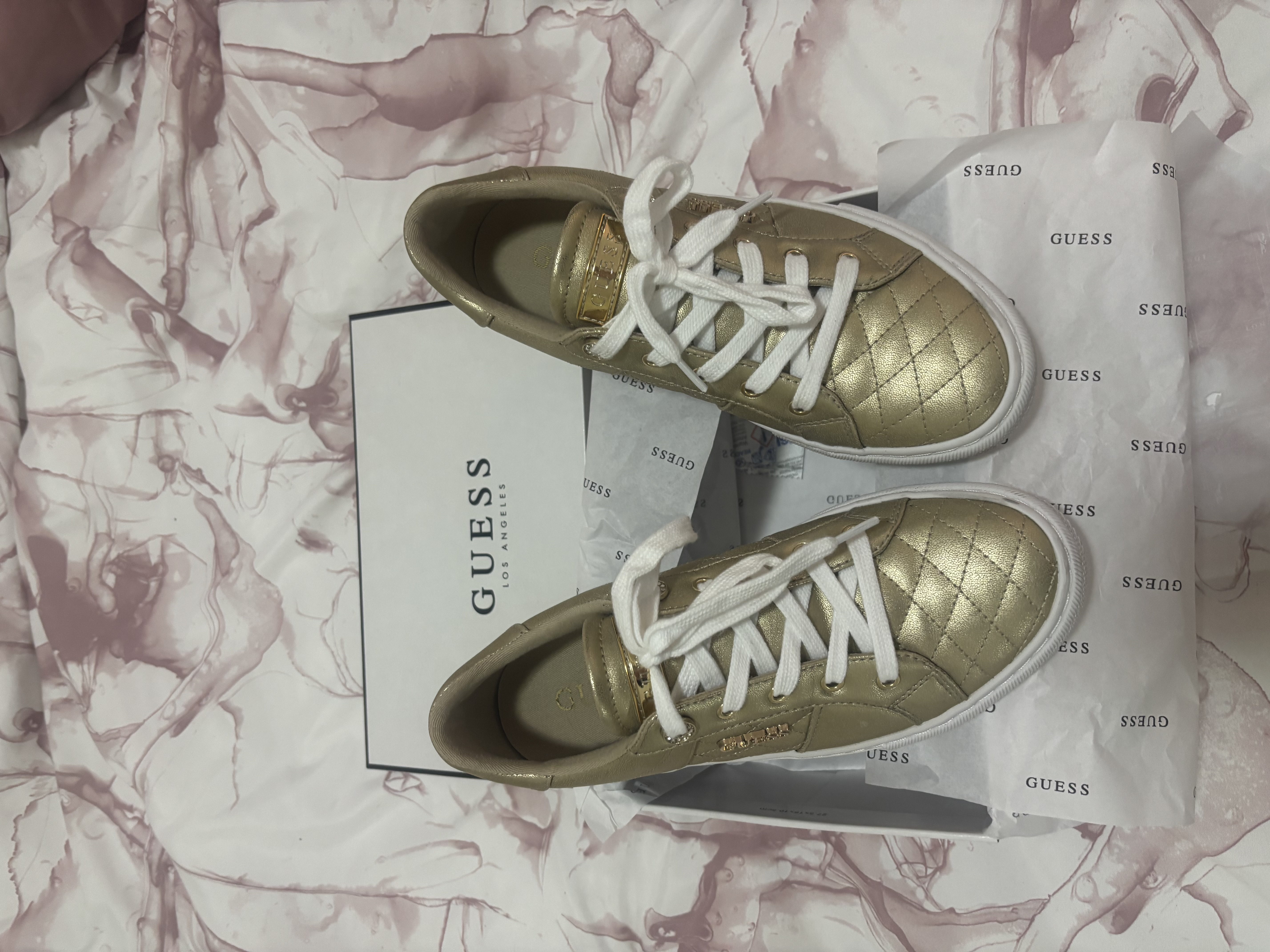 Guess — Guess Quilted Gold Metallic Sneakers (Like new)