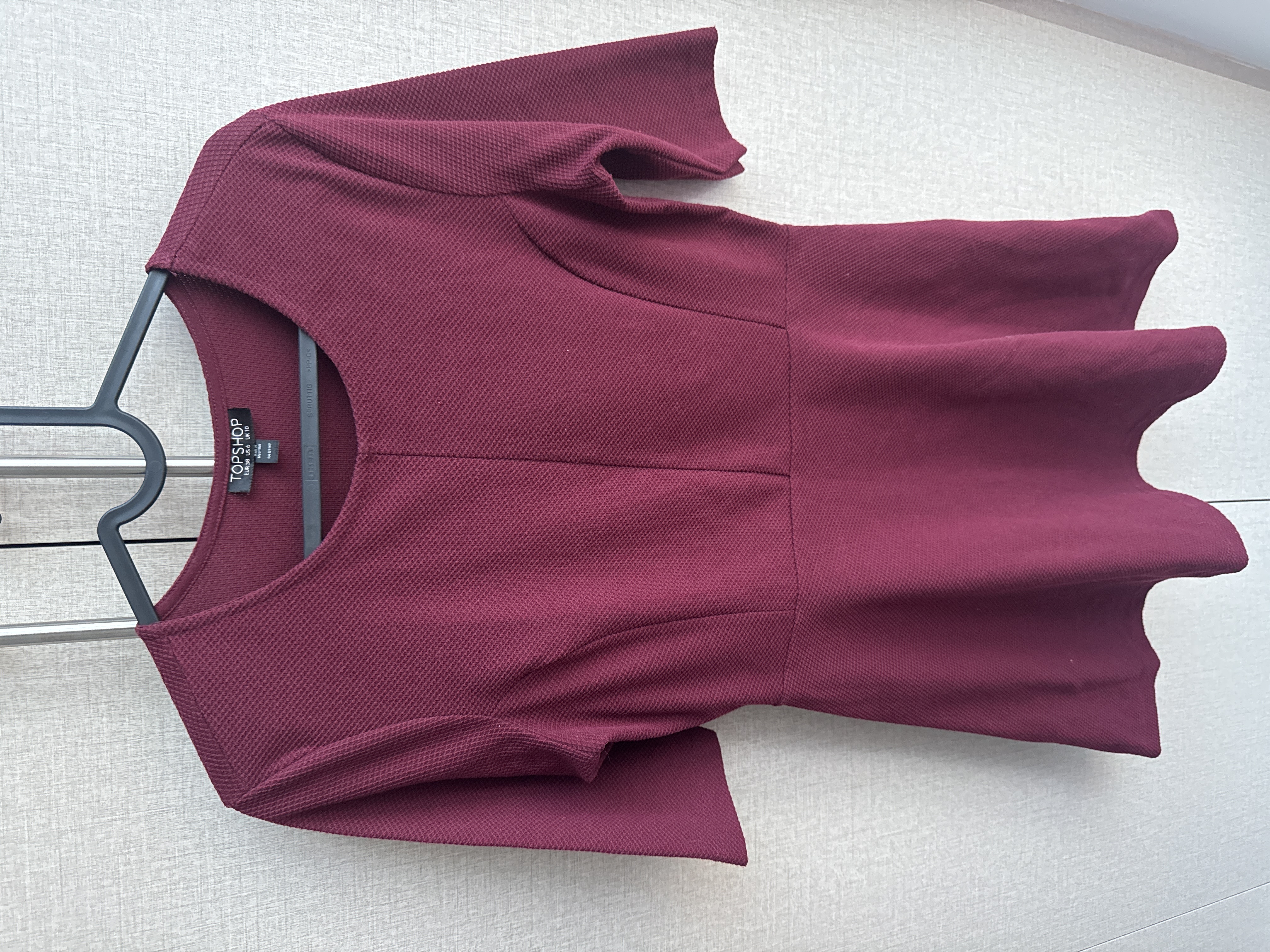 Topshop — Topshop Maroon Textured Dress (Size 38, Like new)