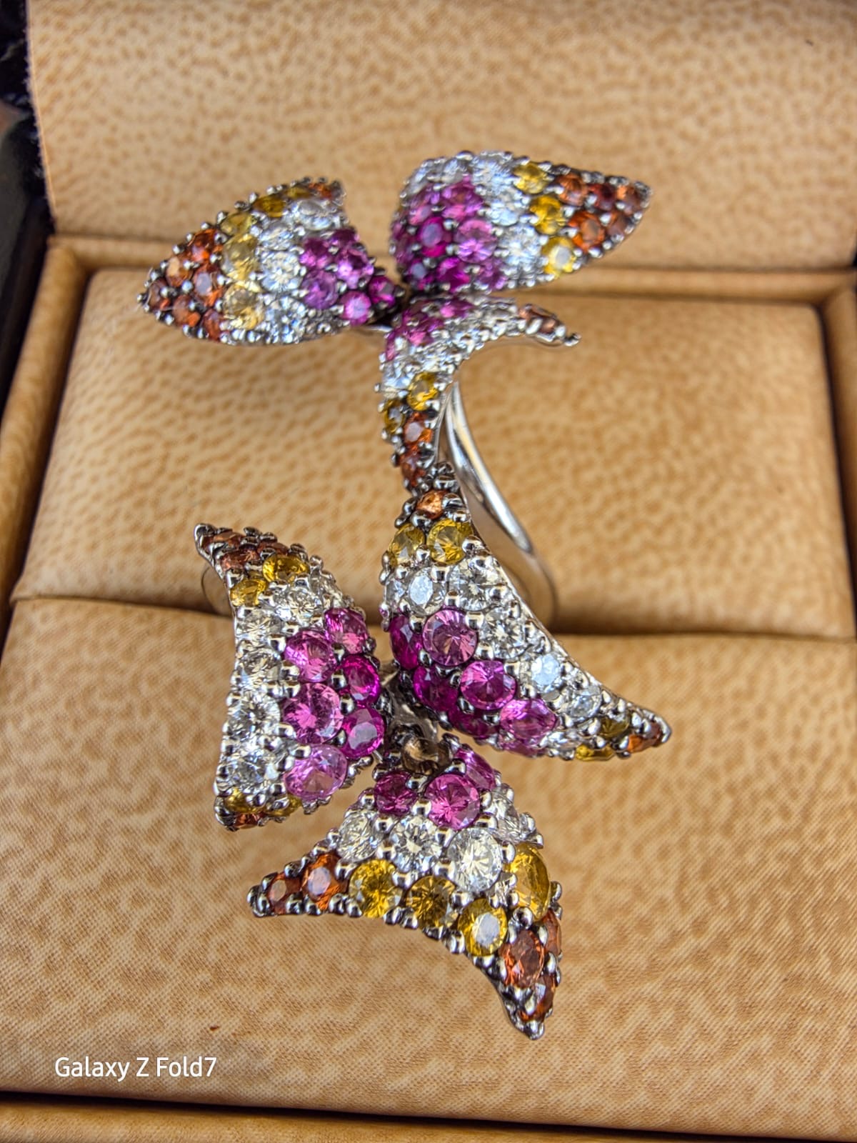 & Other Stories — Stefan Hafner 18k White Gold Diamonds and Colored Sapphire Fancy Flower Ring (Like new)